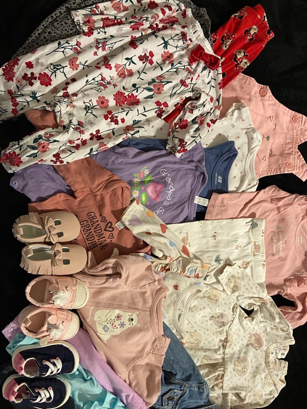 20+ Piece lot of baby girl clothes 3-6 months